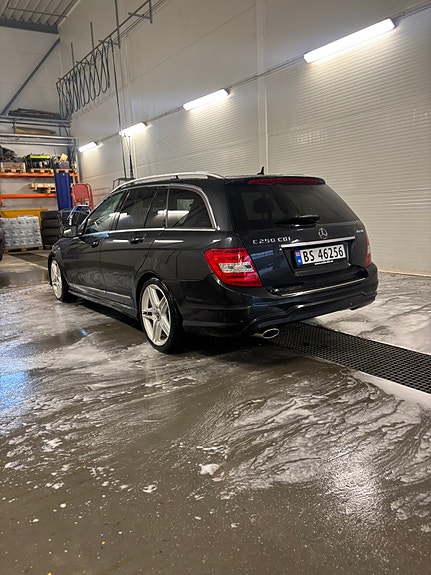 Mercedes-Benz C250 d 5 of 16
