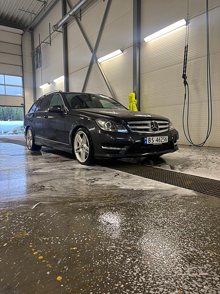 Mercedes-Benz C250 d 3 of 16