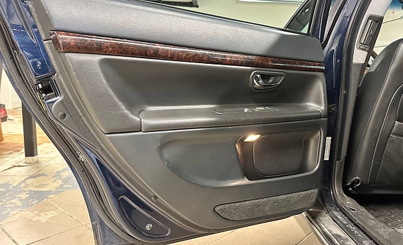 Volvo S80 8 of 25