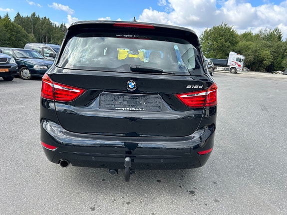 BMW 218d 12 of 30