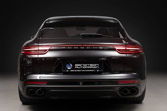 Porsche Panamera 3 of 30