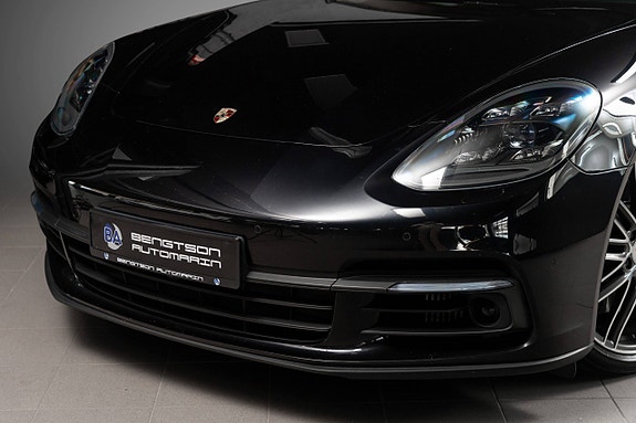 Porsche Panamera 25 of 30