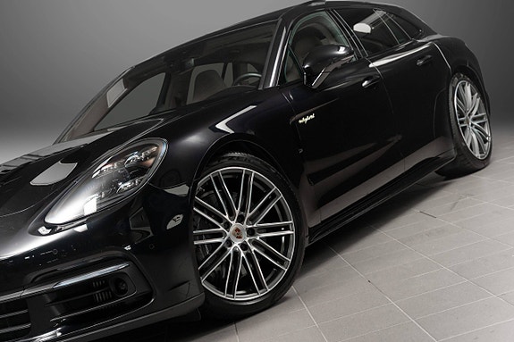 Porsche Panamera 26 of 30