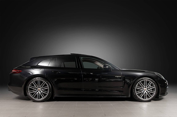 Porsche Panamera 16 of 30