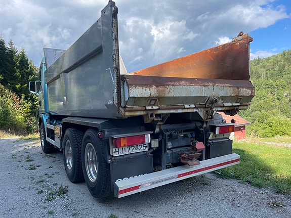 Scania 124G 2 of 9