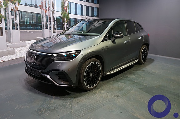 Mercedes-Benz EQE SUV 6 of 17