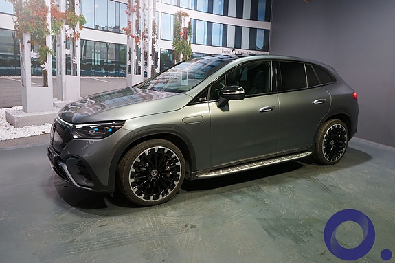 Mercedes-Benz EQE SUV 7 of 17
