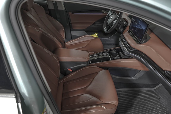 Skoda Enyaq 16 of 25
