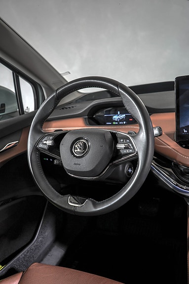 Skoda Enyaq 17 of 25