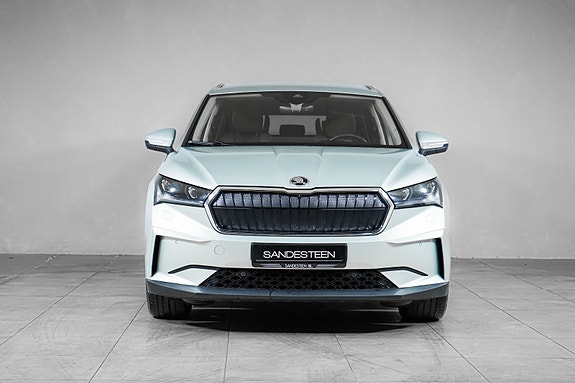 Skoda Enyaq 2 of 25