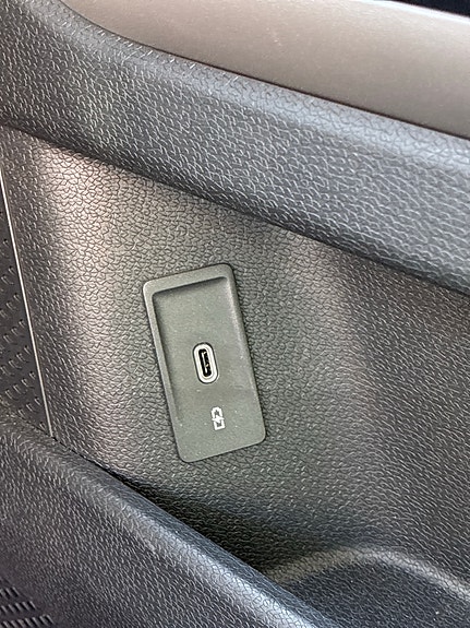 Volkswagen ID. Buzz 15 of 16