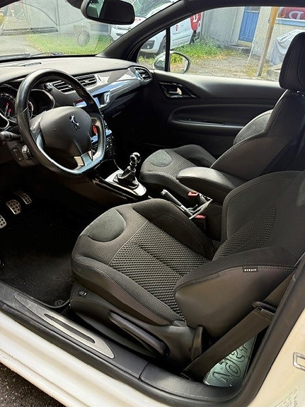 Citroen DS3 6 of 7