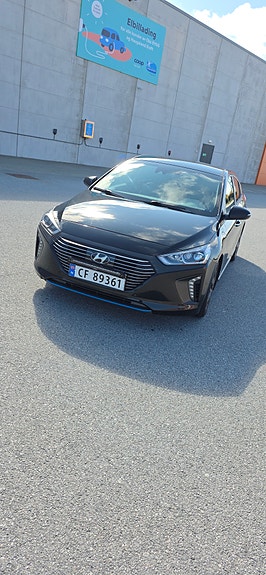 Hyundai IONIQ 4 of 14