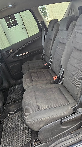 Ford S-MAX 10 of 13