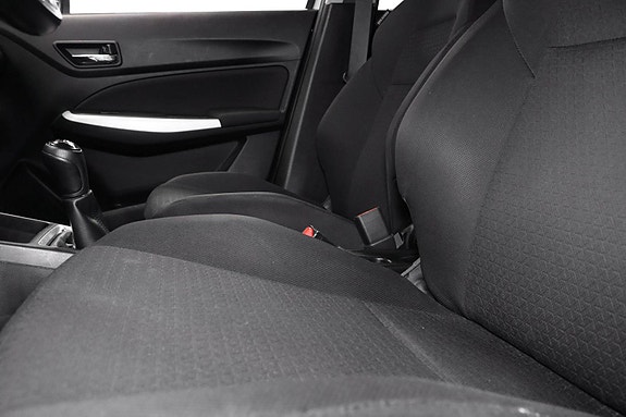 Suzuki Swift 17 of 20