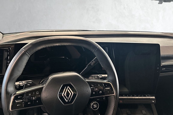 Renault Scenic E-Tech 14 of 20