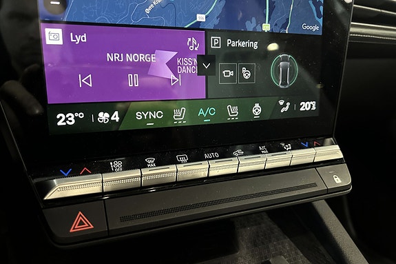 Renault Scenic E-Tech 18 of 20