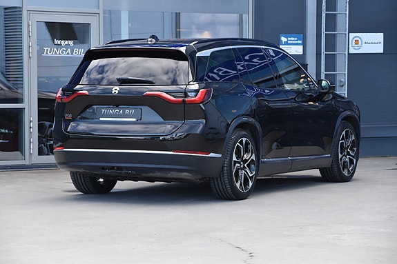 NIO ES8 10 of 30