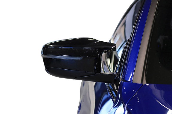 BMW i4 8 of 30
