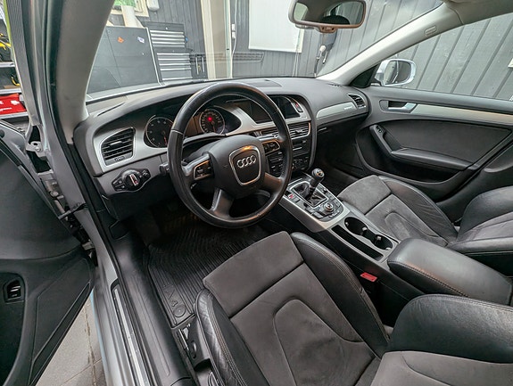 Audi A4 11 of 29