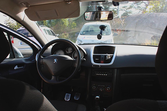 Peugeot 207 7 of 8