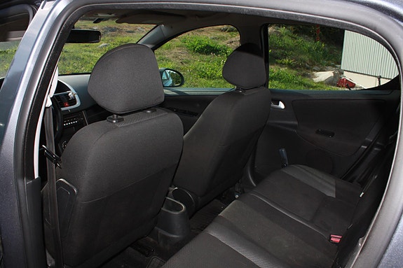 Peugeot 207 6 of 8