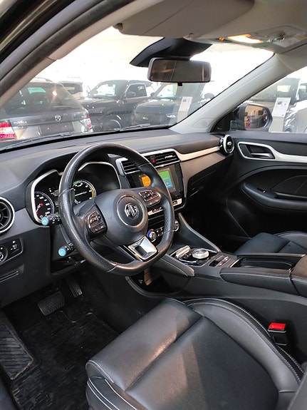 MG ZS EV 8 of 23