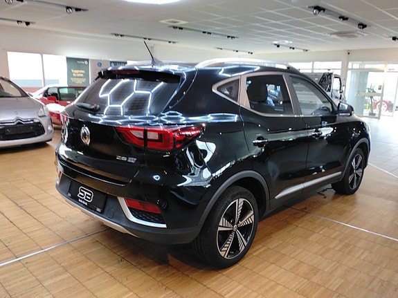 MG ZS EV 4 of 23