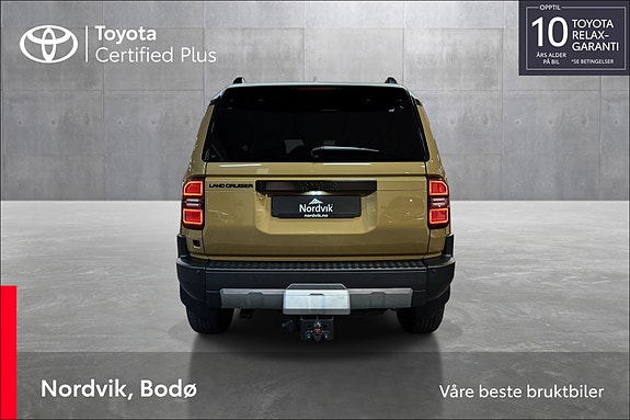 Toyota Land Cruiser 7 of 30