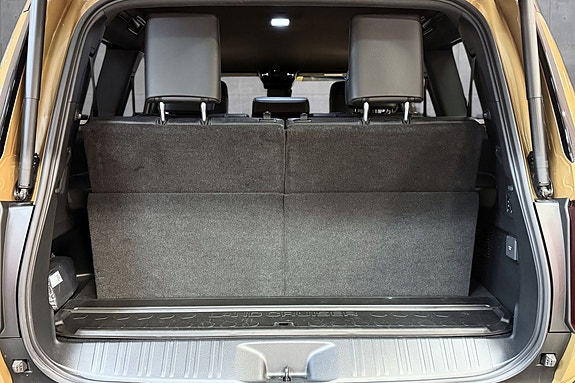 Toyota Land Cruiser 30 of 30