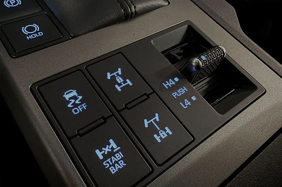Toyota Land Cruiser 22 of 30