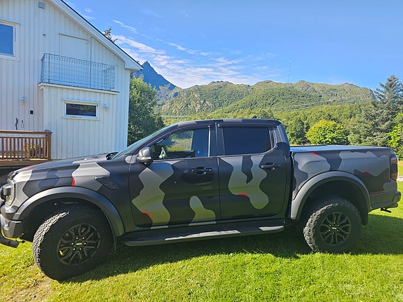 Ford Ranger Raptor 4 of 8
