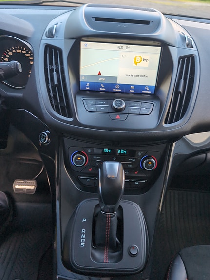 Ford Kuga 10 of 15