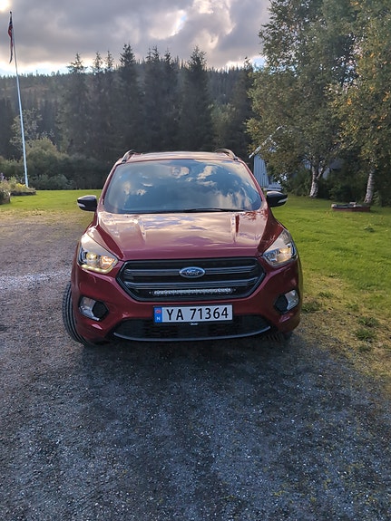 Ford Kuga 5 of 15