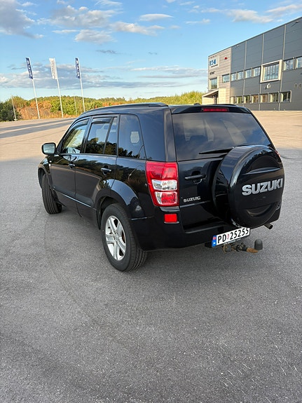 Suzuki Grand Vitara 11 of 29