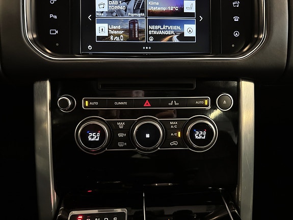 Land Rover Range Rover 22 of 30