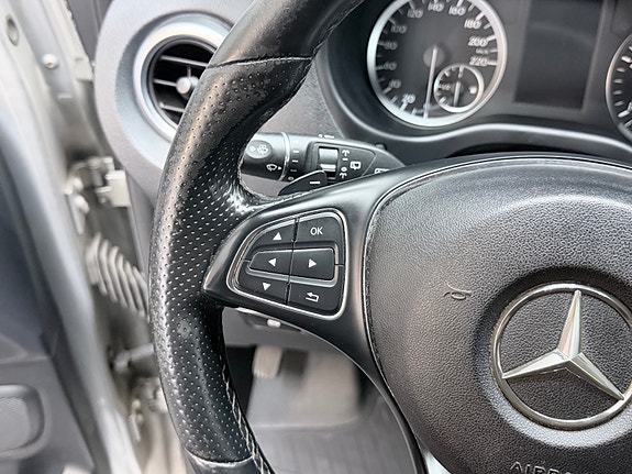 Mercedes-Benz Vito 25 of 30