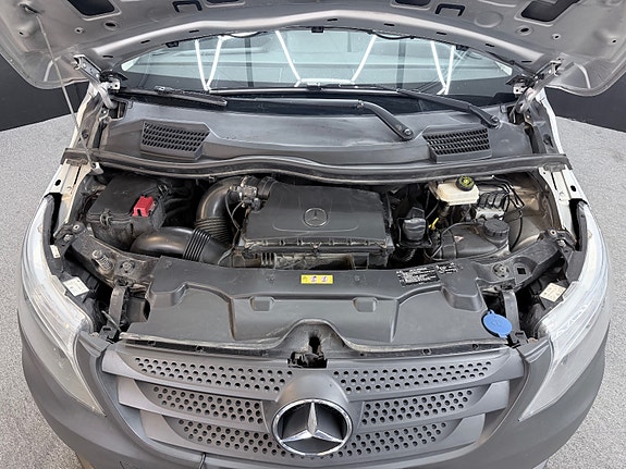 Mercedes-Benz Vito 18 of 30