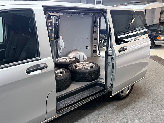 Mercedes-Benz Vito 16 of 30