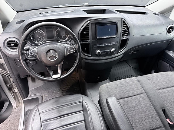 Mercedes-Benz Vito 24 of 30
