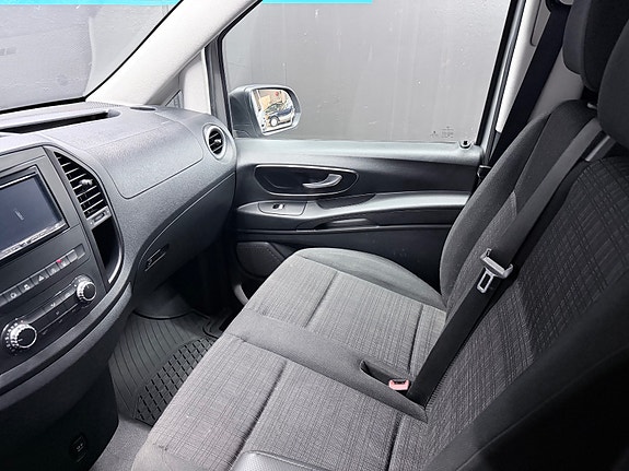 Mercedes-Benz Vito 28 of 30