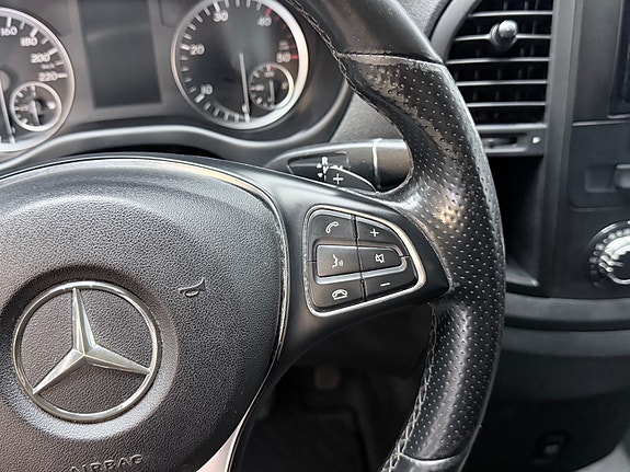 Mercedes-Benz Vito 26 of 30