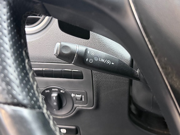 Mercedes-Benz Vito 27 of 30