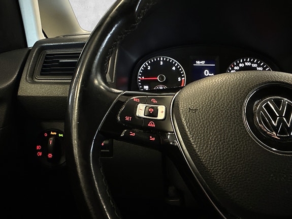 Volkswagen Caddy 10 of 25