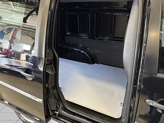 Volkswagen Caddy 24 of 25