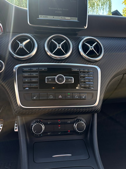 Mercedes-Benz A180 13 of 16