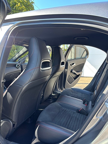 Mercedes-Benz A180 10 of 16