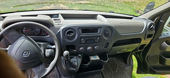 Renault Master T35 19 of 19