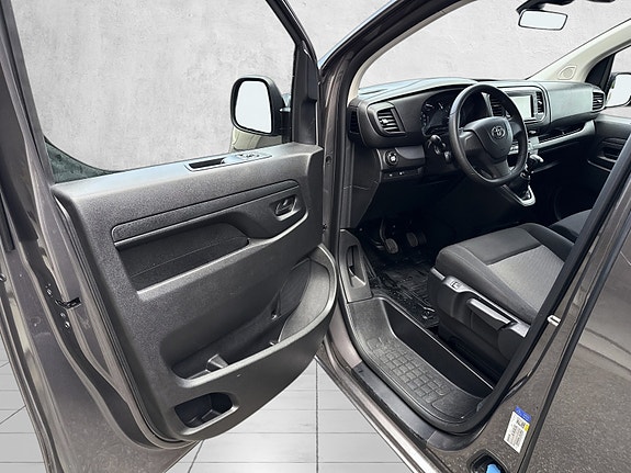 Toyota Proace 8 of 28
