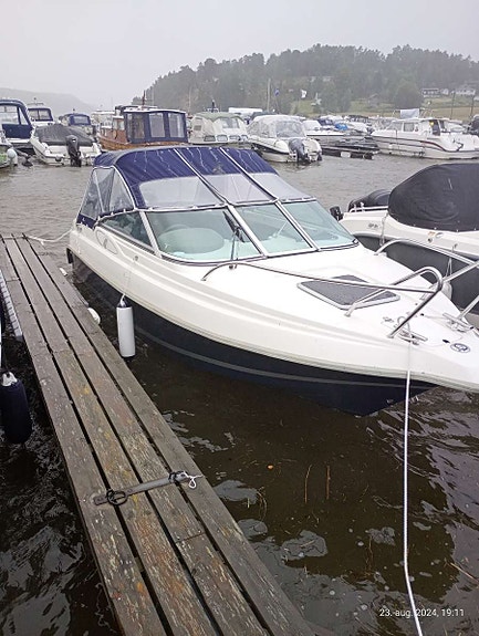 Uttern d55 med Mercury 100 hk og båthenger 5 of 5